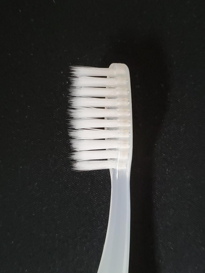 Plumasoft 600 Ultrafine Feathersoft REGULAR HEAD Toothbrush (4 pack)